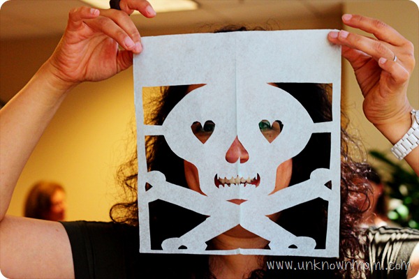 Skull papel picado.
