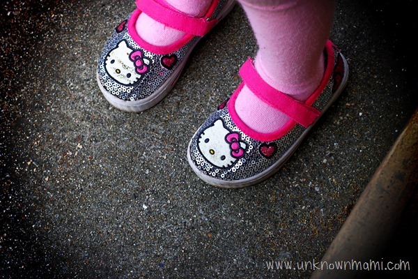 Hello-Kitty-Shoes