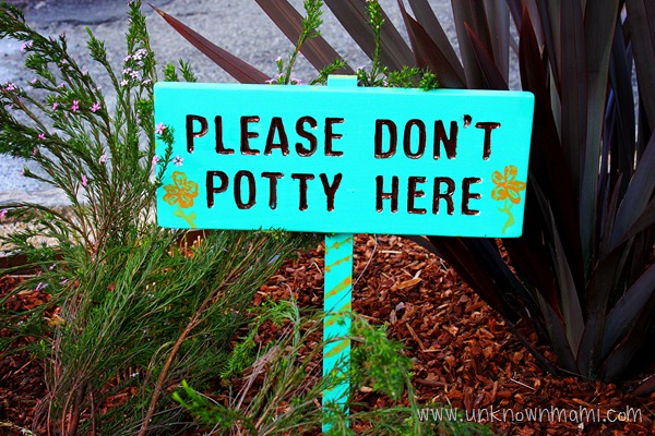 Please don't potty here sign
