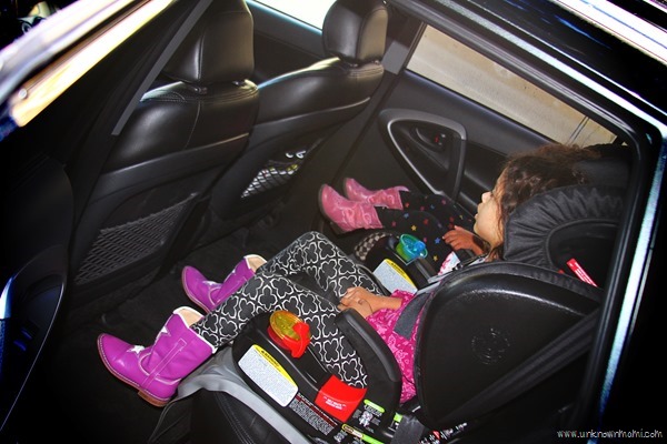 Girls_In_BRITAX_Car_seats_#Ad-unknownmami