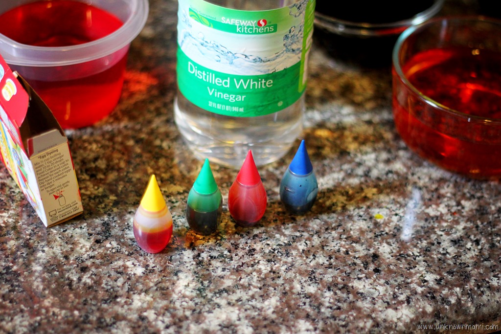 DIY Easter Egg Dye with Food Coloring and Vinegar - By Claudya