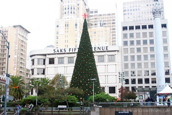 Christmas tree at Union Square in San Francisco