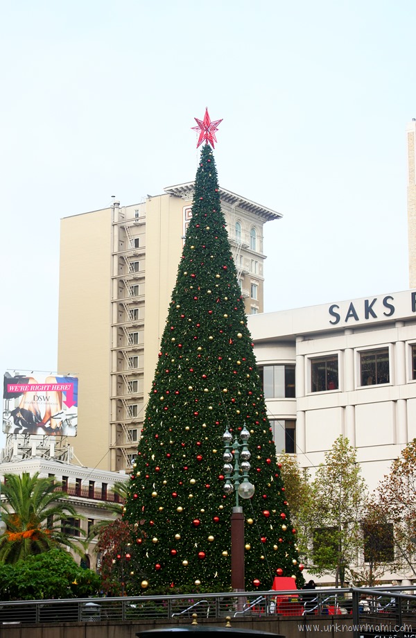 Christmas tree in Union Square
