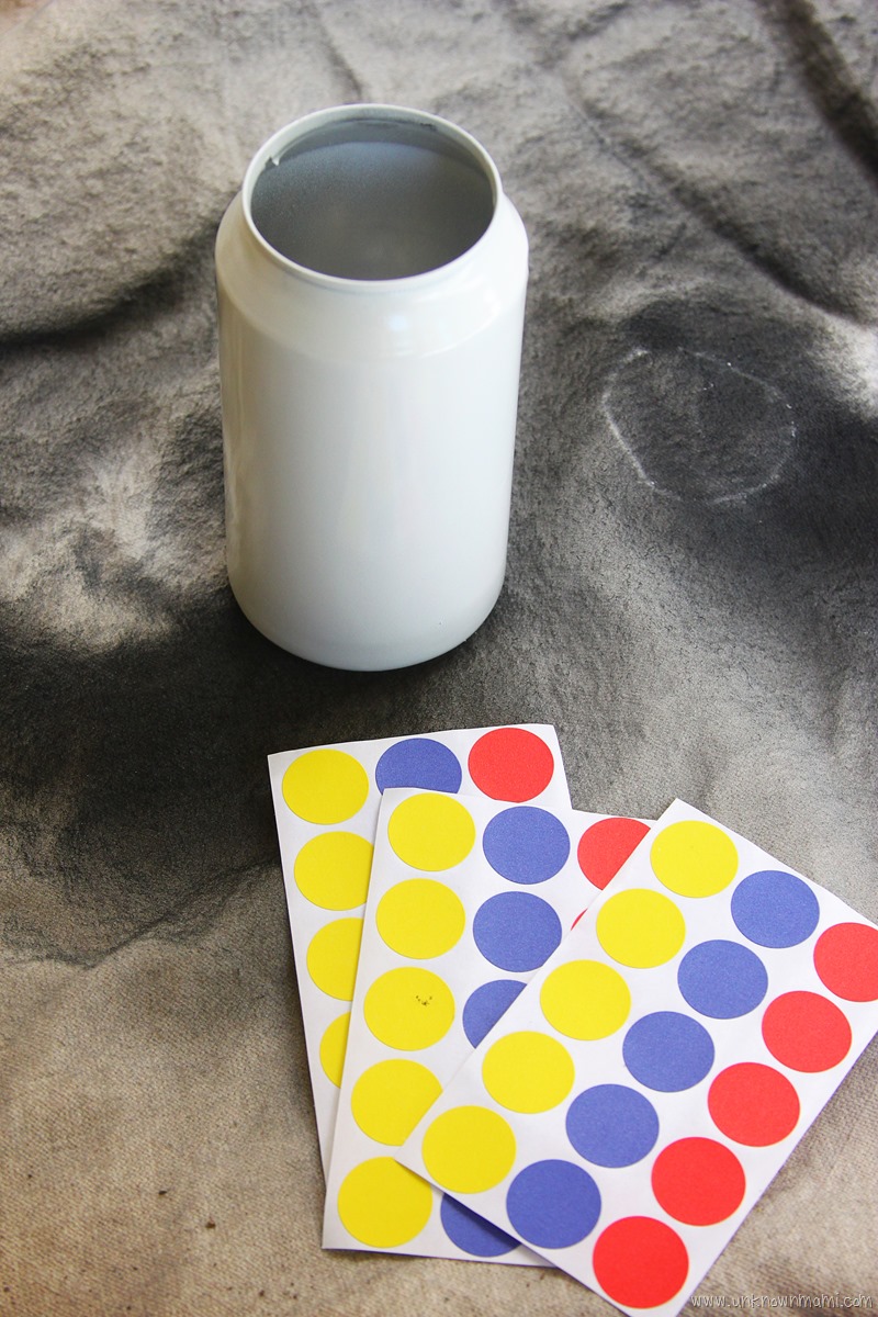 Spray paint aluminum can