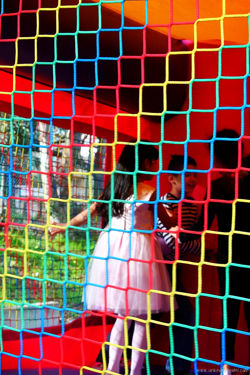 Kids jumpy house