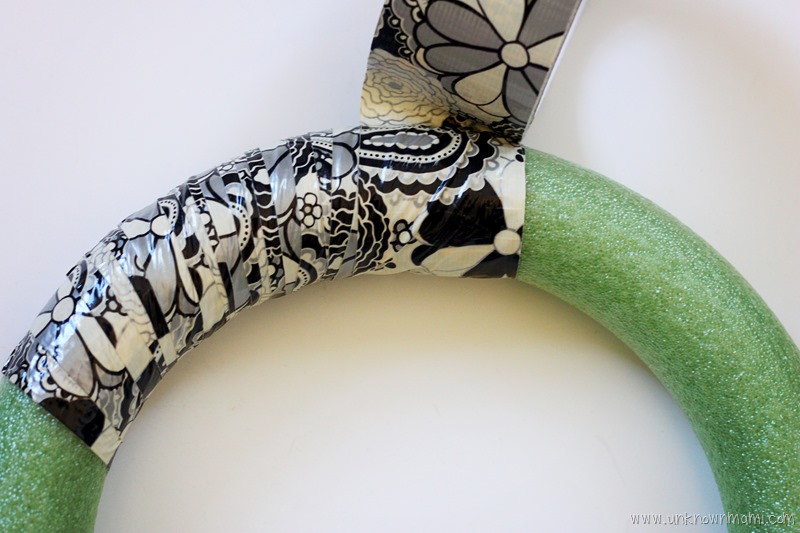 How to make a duct tape wreath