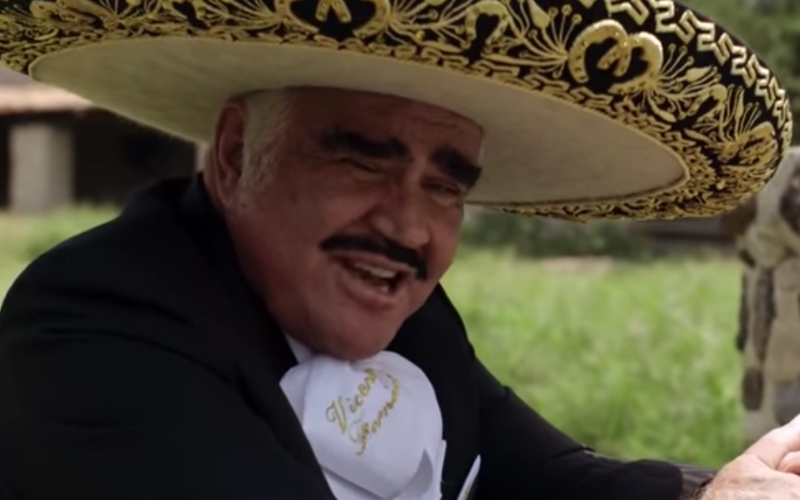 Vicente Fernandez "El Corrido de Hillary Clinton"