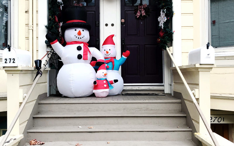 Inflatable Snowmen on Stoop