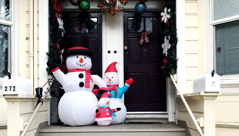 Inflatable Snow Family