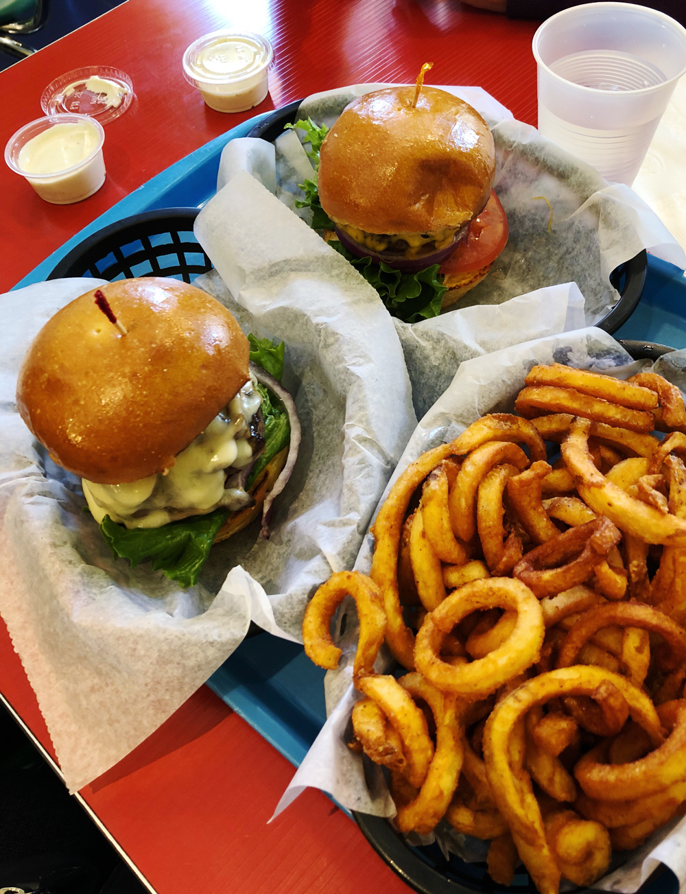 Phyllis' Giant Burgers