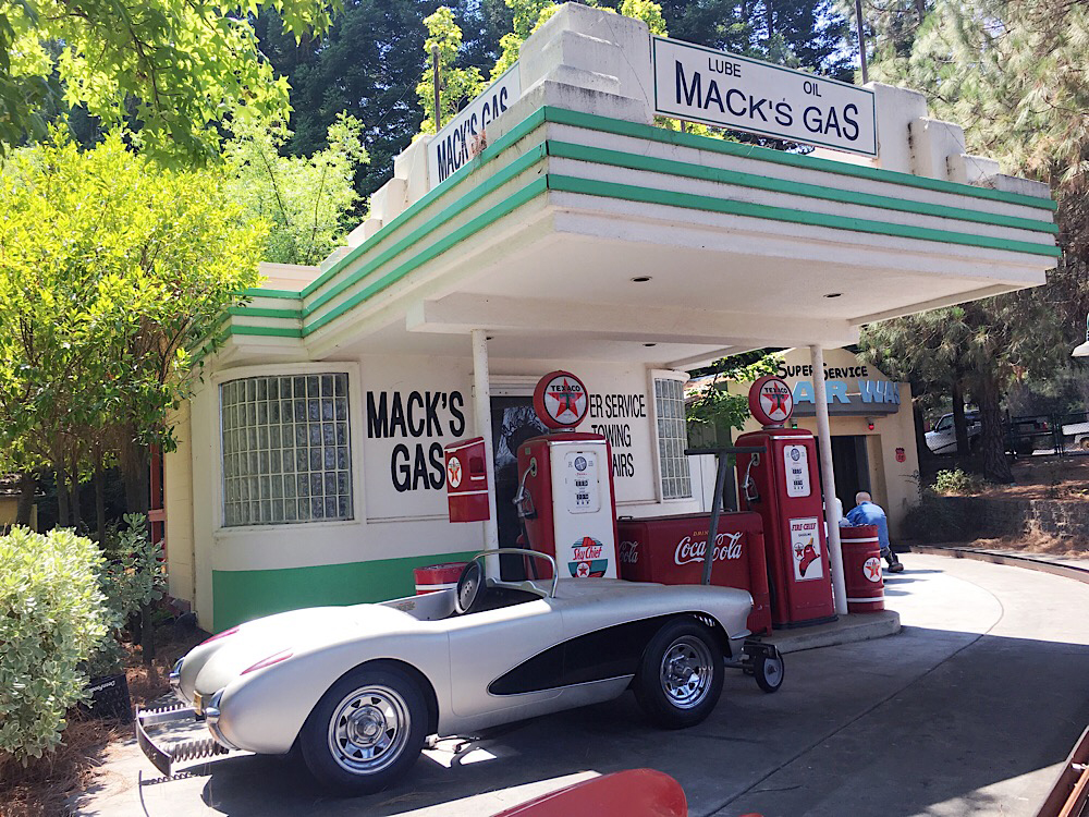Gilroy Gardens car rides